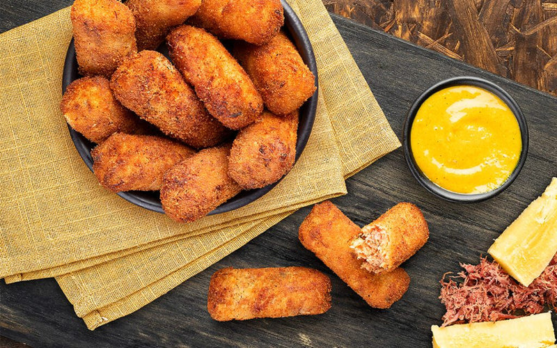 Croquete de Mandioca com Carne Seca 380g 12 Unidades