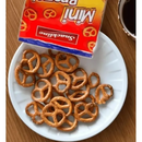 Snack Salgadinho Mini Pretzel 300g Snack Line importado - Berna Moema Shop